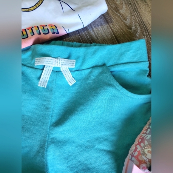 NEW Girls Tommy Bahama teal pull on knit shorts with front pockets in Sz.10/12 - Picture 3 of 6
